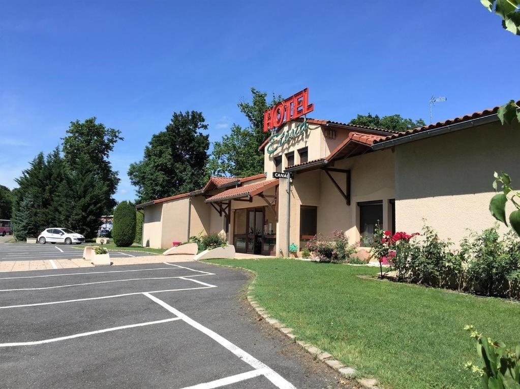 Hotel Etesia Feurs Exterior photo